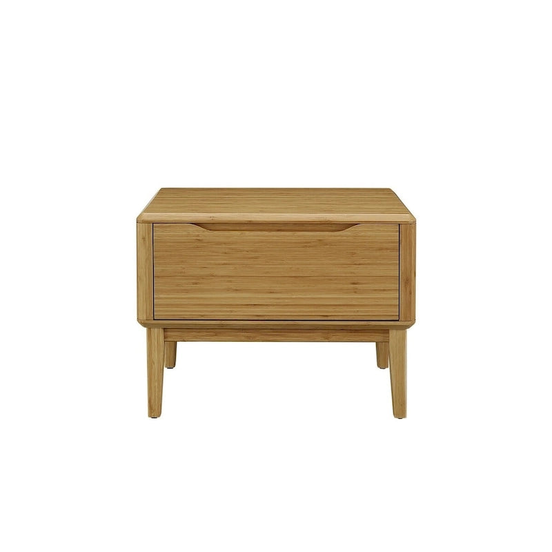 Queen Platform Bedroom with Dresser in Golden